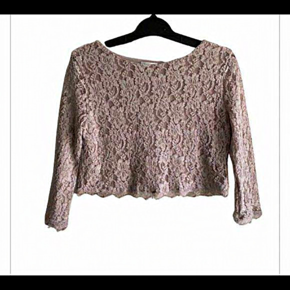 Aritzia Babaton Stuart Lace‎ Cropped Blouse Small - Picture 1 of 8
